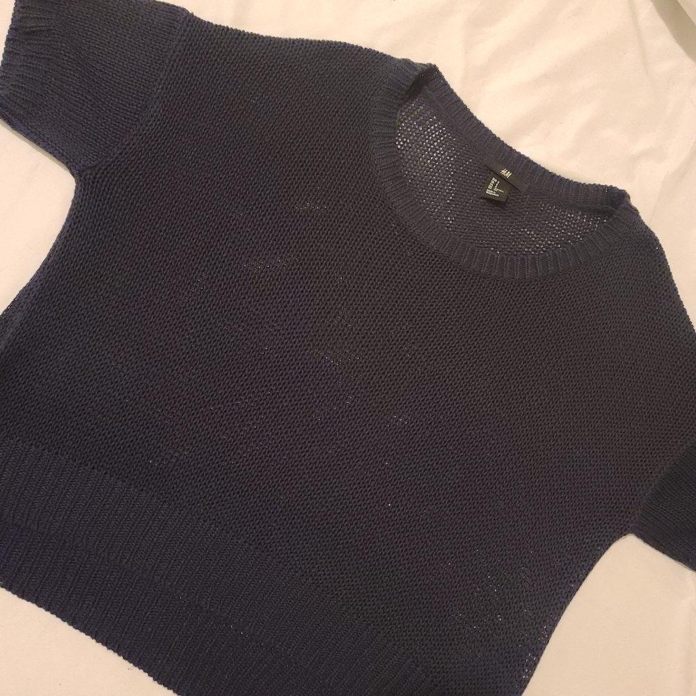 H&M knit short sleeve navy sweater top